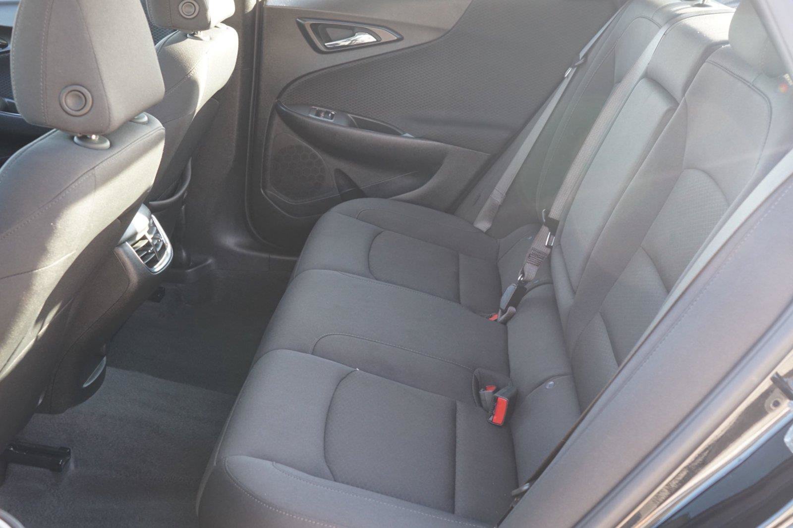 Used 2025 Chevrolet Malibu LT FWD image 23