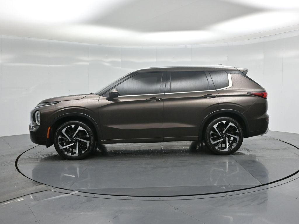 Used 2022 Mitsubishi Outlander SEL image 22