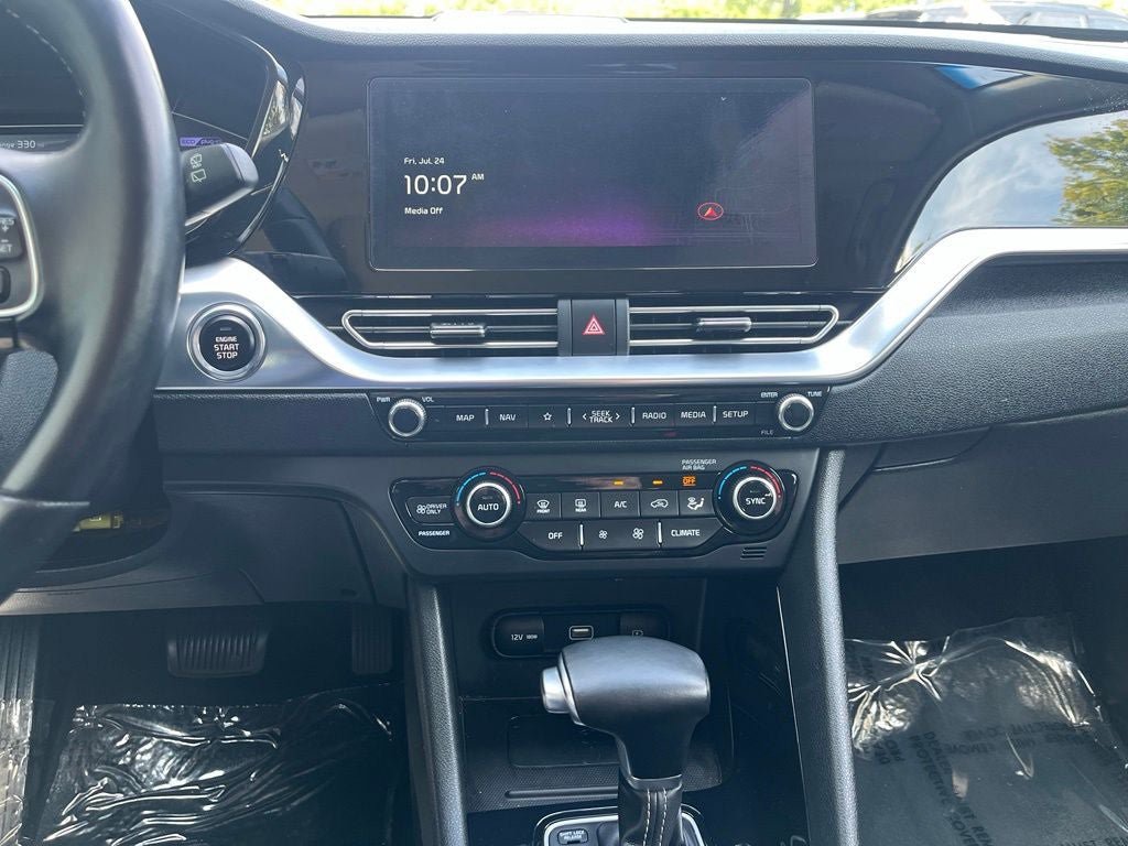 Used 2020 Kia Niro EX Premium FWD image 27