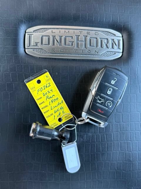 Used 2024 RAM 1500 Limited AWD/4WD image 37