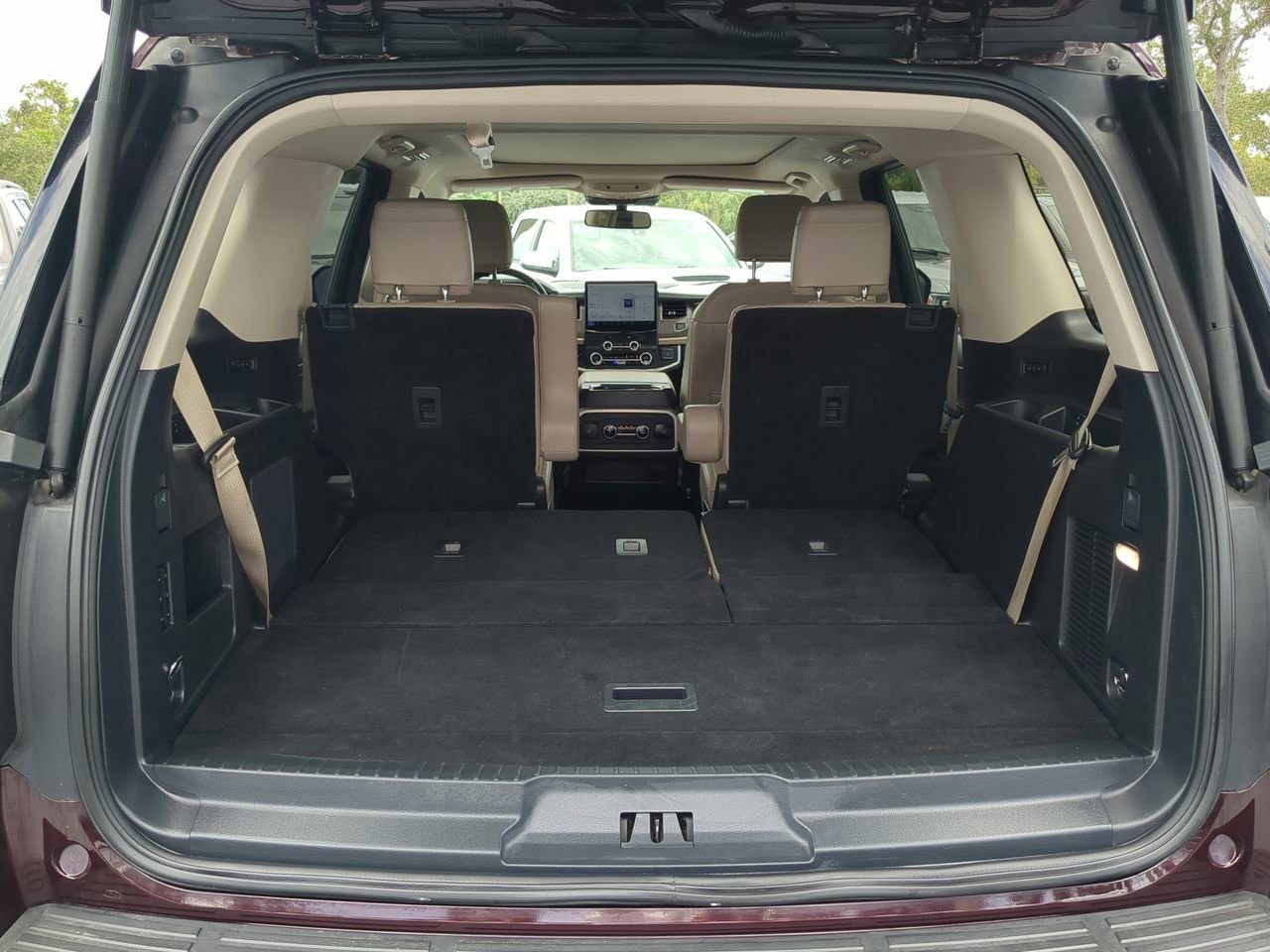 Certified 2024 Ford Expedition Limited image 13