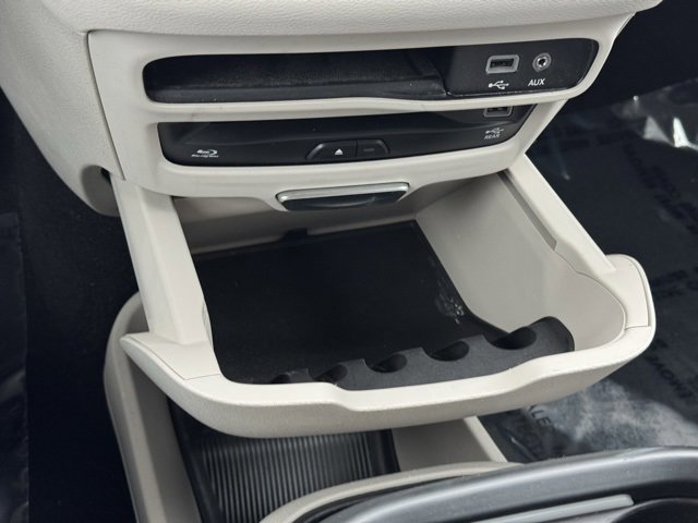 Used 2018 Chrysler Pacifica Touring-L Plus image 20