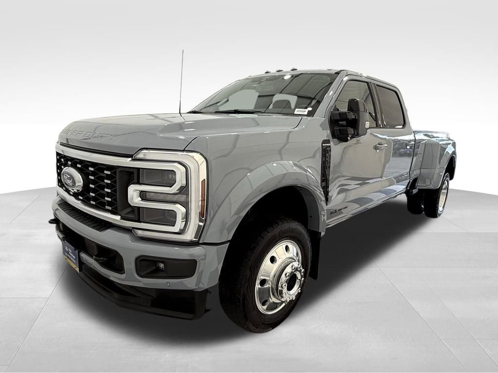 Certified 2025 Ford F450 Platinum image 1
