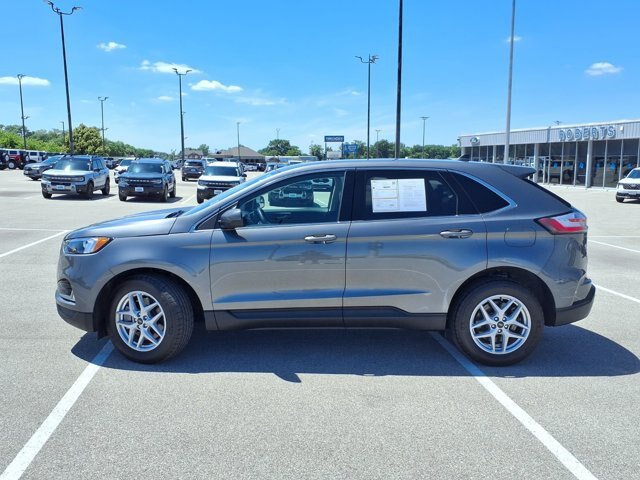 Certified 2024 Ford Edge SEL w/ Convenience Package AWD/4WD image 2