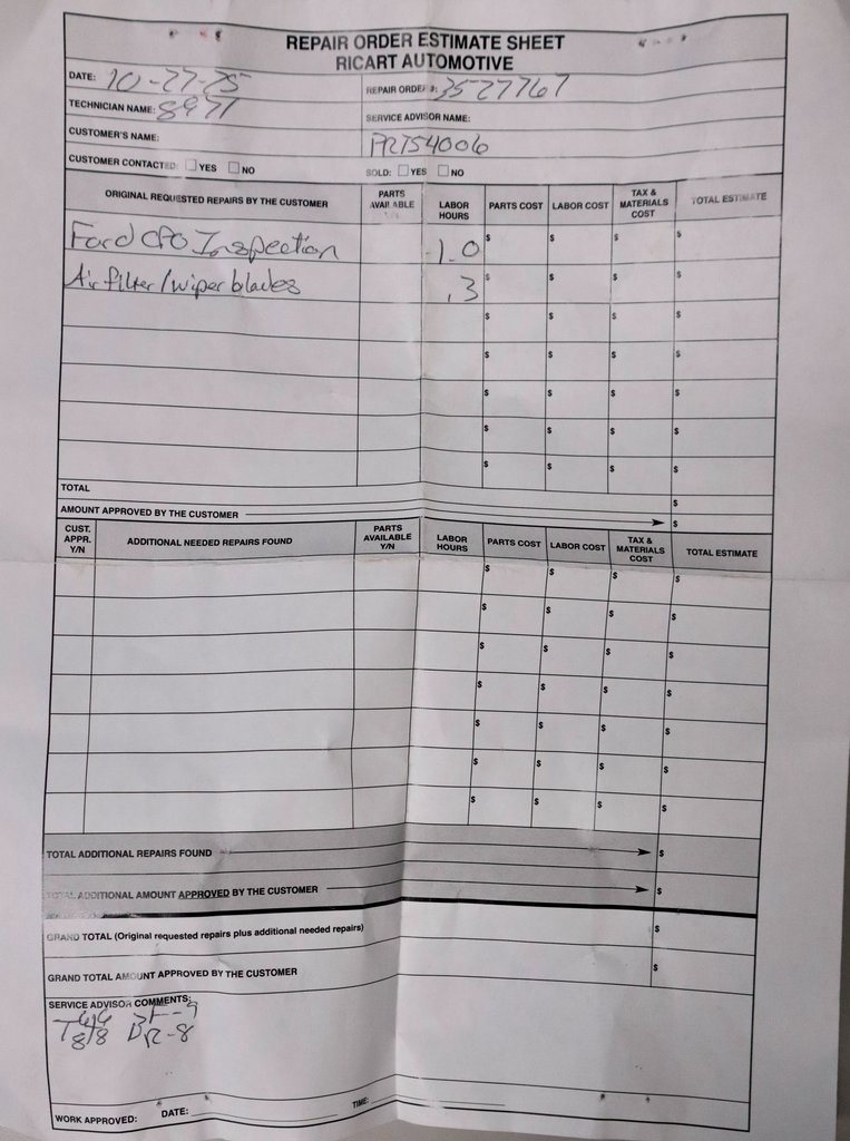 Used 2025 Cadillac XT4 Premium Luxury w/ Cold Weather Package image 12