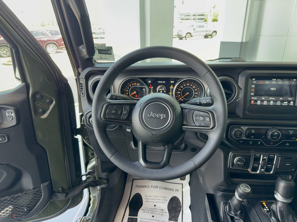 Used 2023 Jeep Gladiator Sport AWD/4WD image 31
