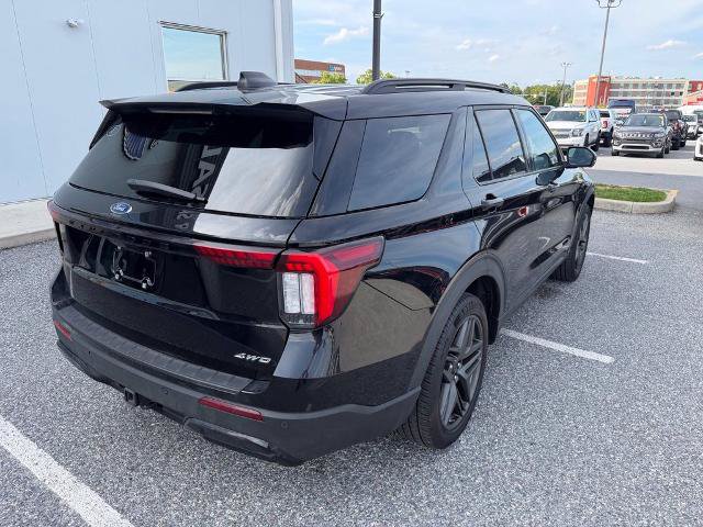 Certified 2025 Ford Explorer ST-Line w/ ST-Line Street Pack AWD/4WD image 8