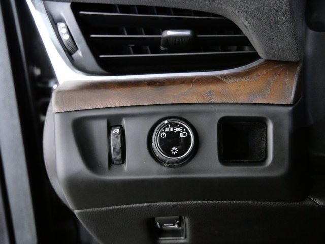 Used 2019 Cadillac Escalade Premium Luxury w/ LPO, Escalade Noir Package RWD image 29
