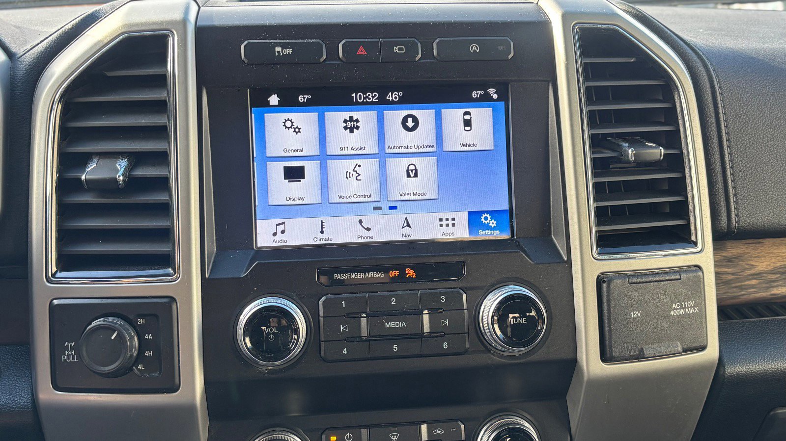 Certified 2019 Ford F150 Lariat w/ Equipment Group 502A Luxury image 47