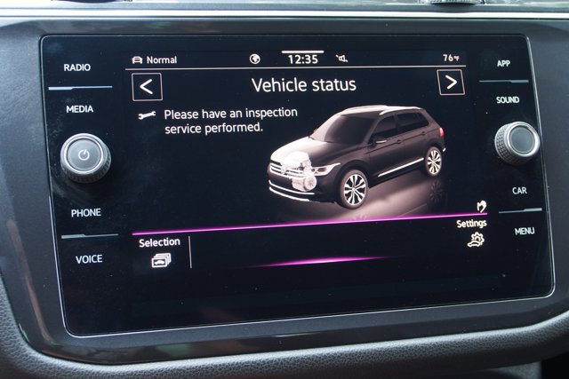 Used 2022 Volkswagen Tiguan SE R-Line AWD/4WD image 33