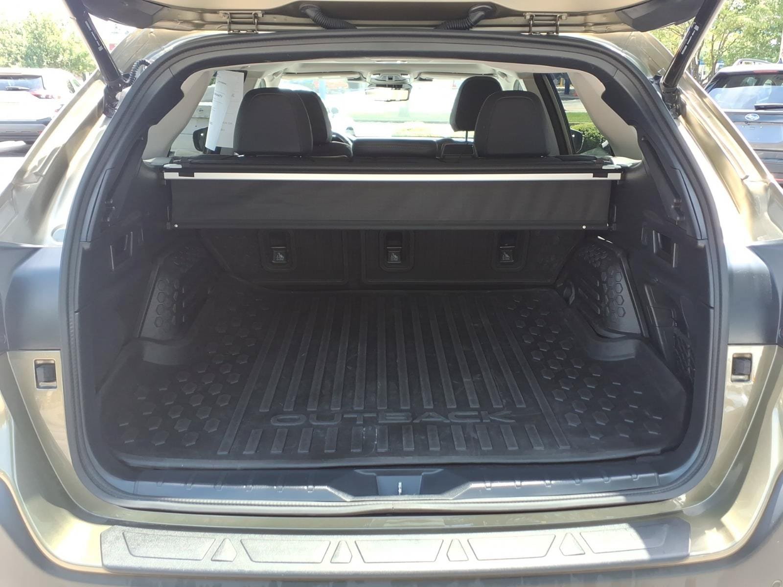 Used 2024 Subaru Outback Touring XT AWD/4WD image 28