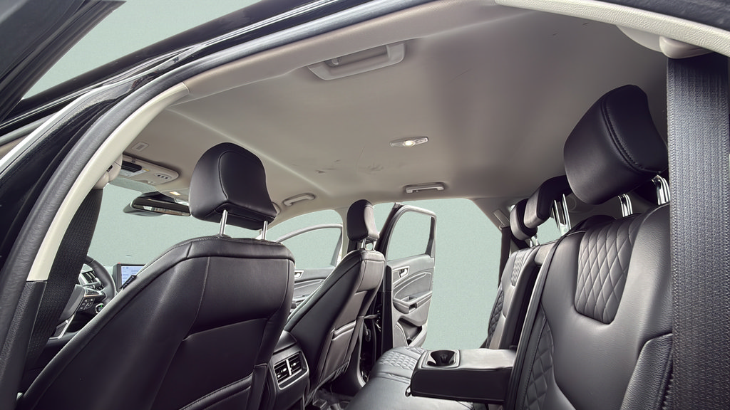 Certified 2024 Ford Edge Titanium AWD/4WD image 19