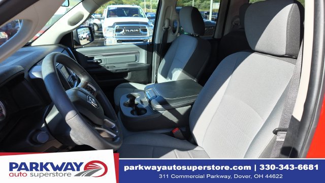 Used 2024 RAM 1500 Classic SLT AWD/4WD image 10