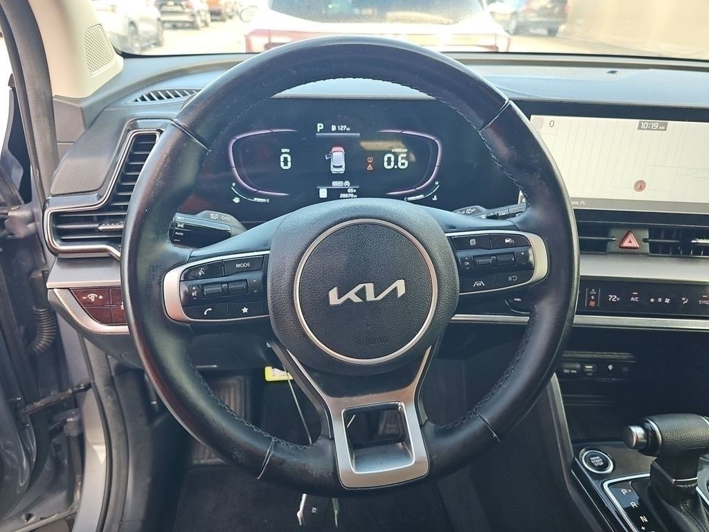 Used 2023 Kia Sportage EX image 4