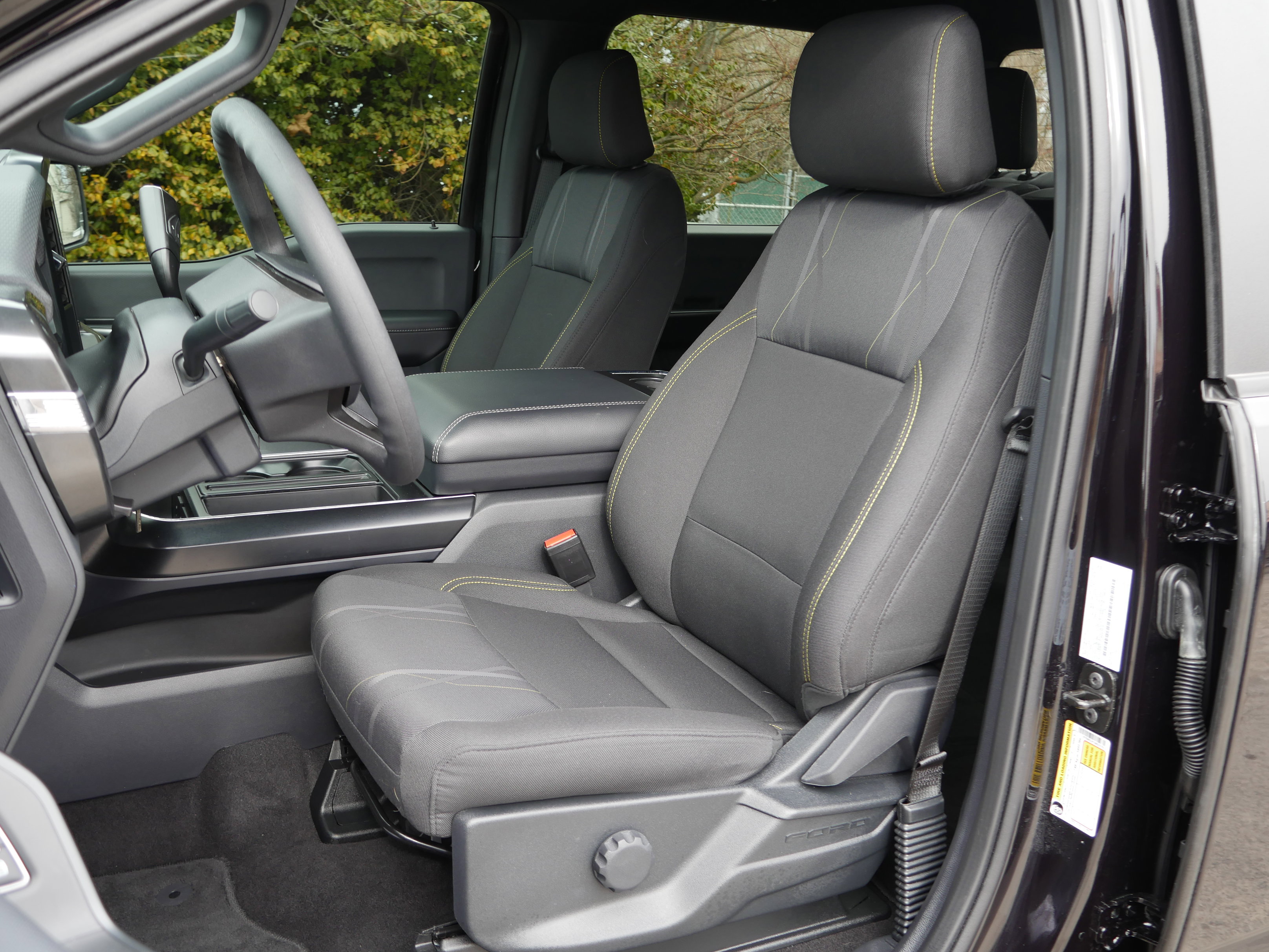 Certified 2025 Ford F150 STX image 32