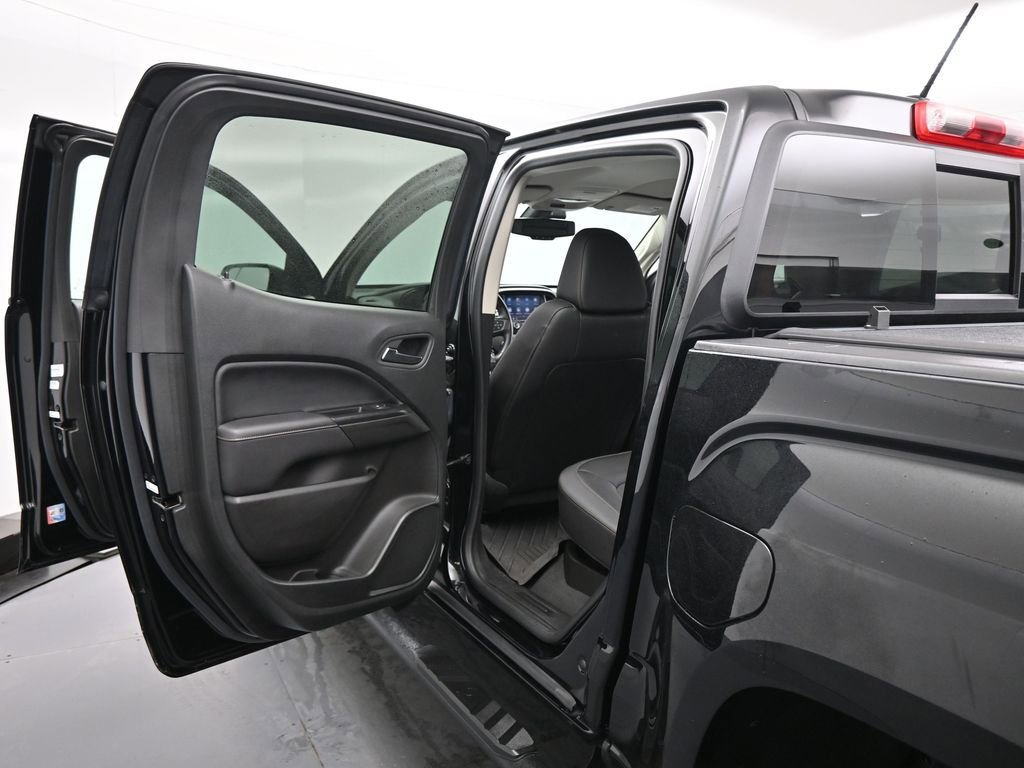 Used 2022 GMC Canyon AT4 image 16