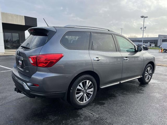 Used 2017 Nissan Pathfinder S image 8