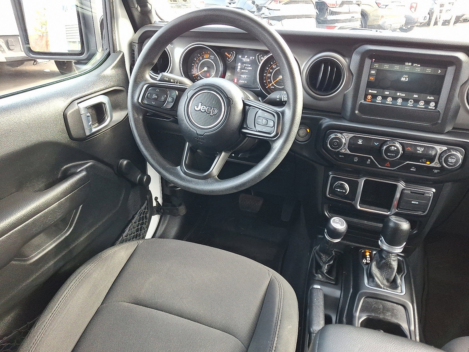 Used 2022 Jeep Wrangler Unlimited Sport image 15