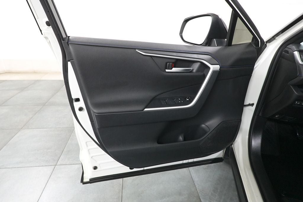 Used 2019 Toyota RAV4 XSE w/ XSE Weather Package AWD/4WD image 24