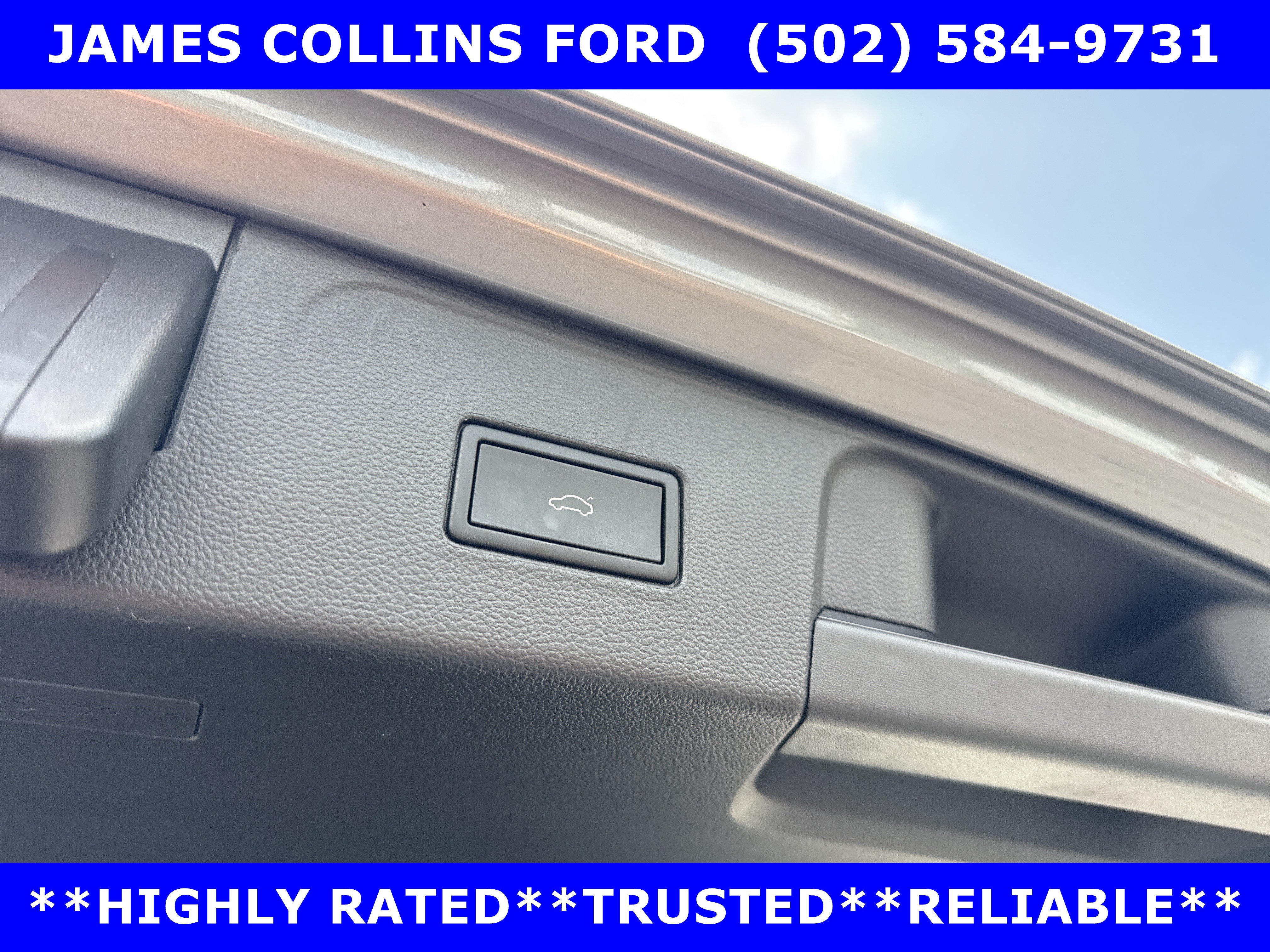 Used 2024 Volkswagen Atlas SEL AWD/4WD image 18