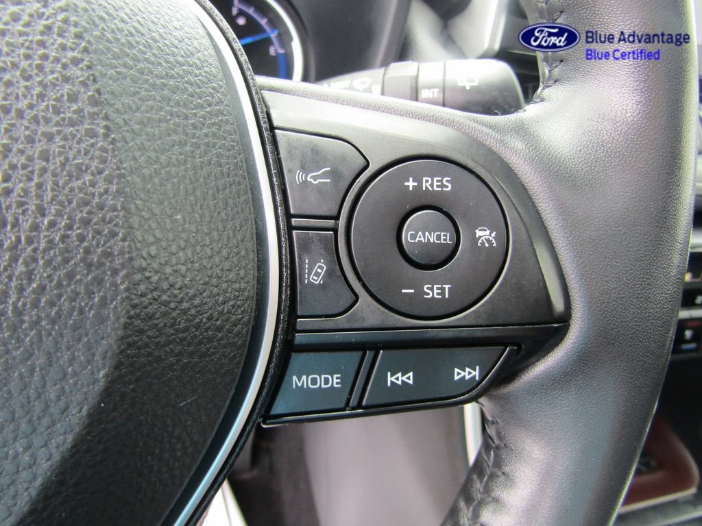 Used 2022 Toyota RAV4 Limited AWD/4WD image 38