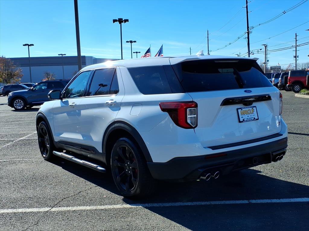 Certified 2022 Ford Explorer ST w/ Equipment Group 401A image 5
