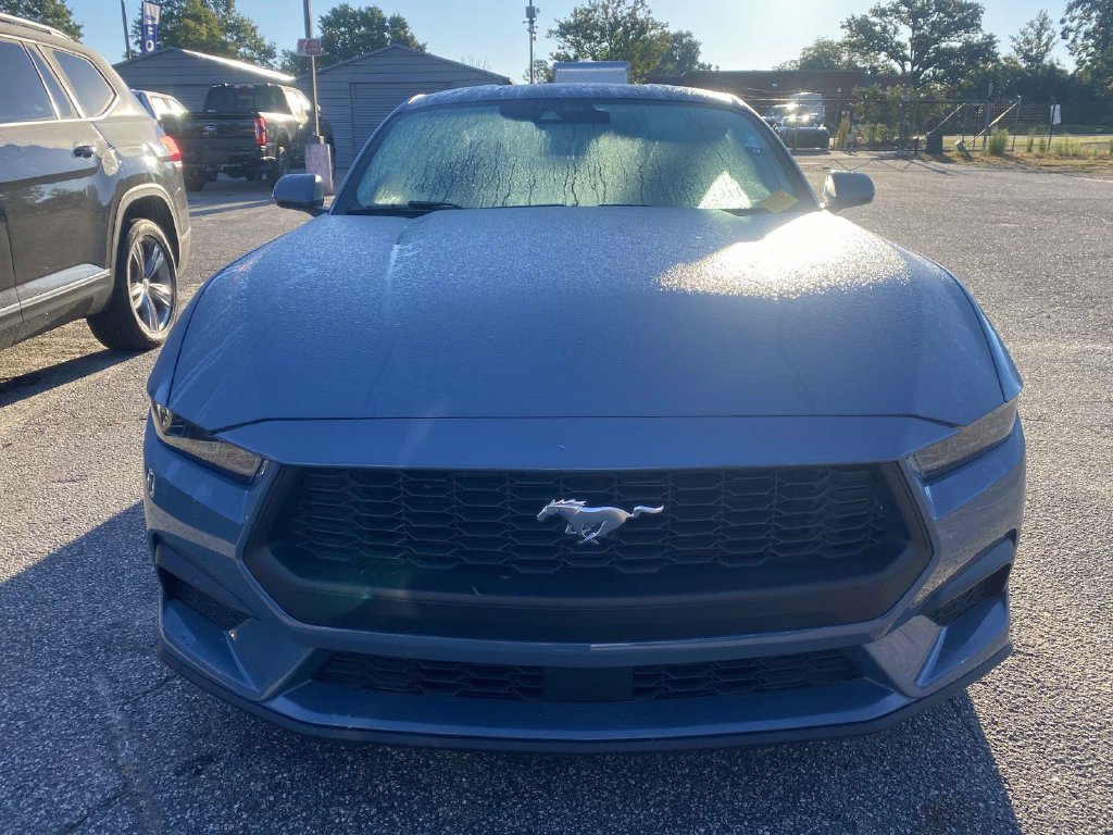 Certified 2025 Ford Mustang Coupe RWD image 2
