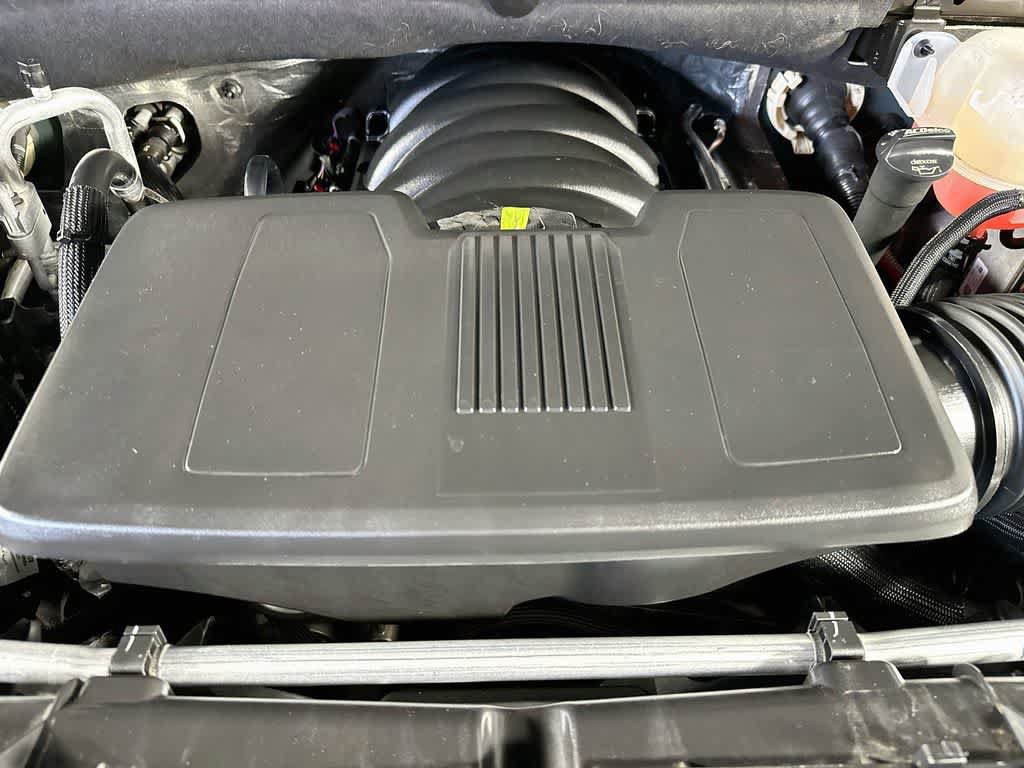 Used 2025 Chevrolet Silverado 1500 LT RWD image 9