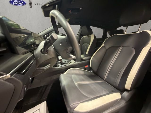 Used 2025 Kia K5 GT-Line w/ GT-Line Premium Package FWD image 12