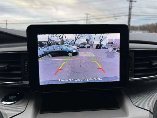 Certified 2023 Ford Explorer XLT w/ Equipment Group 202A image 27