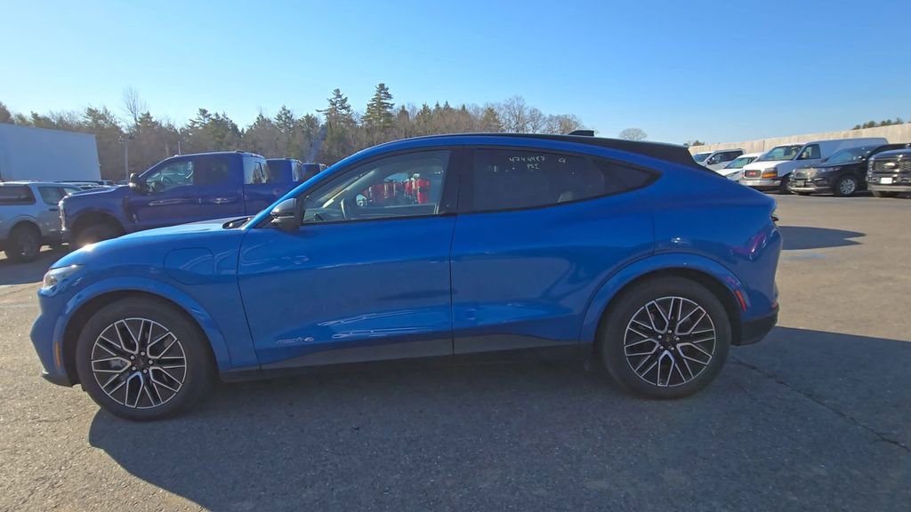 Certified 2025 Ford Mustang Mach-E Premium AWD/4WD image 17