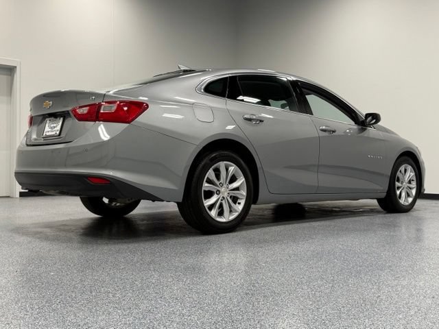Used 2025 Chevrolet Malibu LT FWD image 12