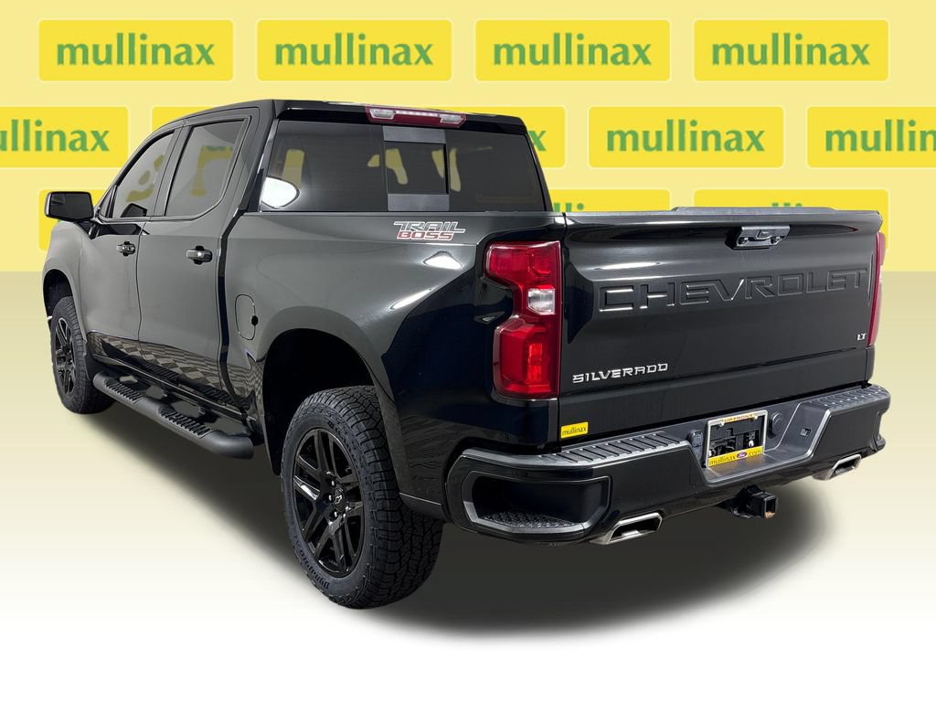 Used 2024 Chevrolet Silverado 1500 LT Trail Boss w/ Convenience Package II AWD/4WD image 9