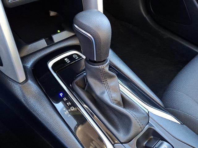 Used 2024 Toyota Corolla Cross LE image 14