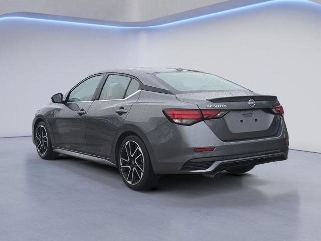 Used 2025 Nissan Sentra SR w/ SR Premium Package image 2