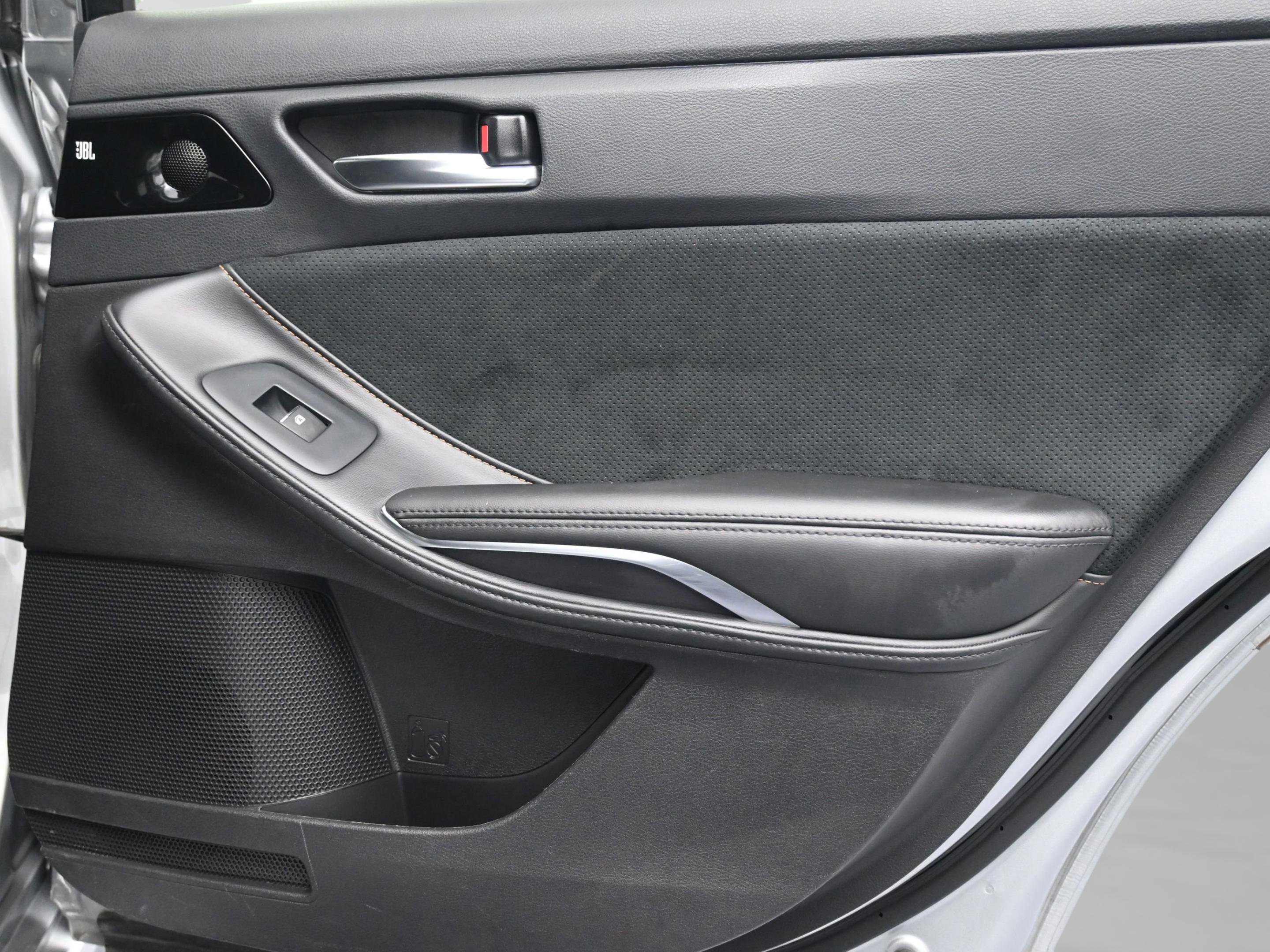 Used 2022 Toyota Avalon Touring image 34