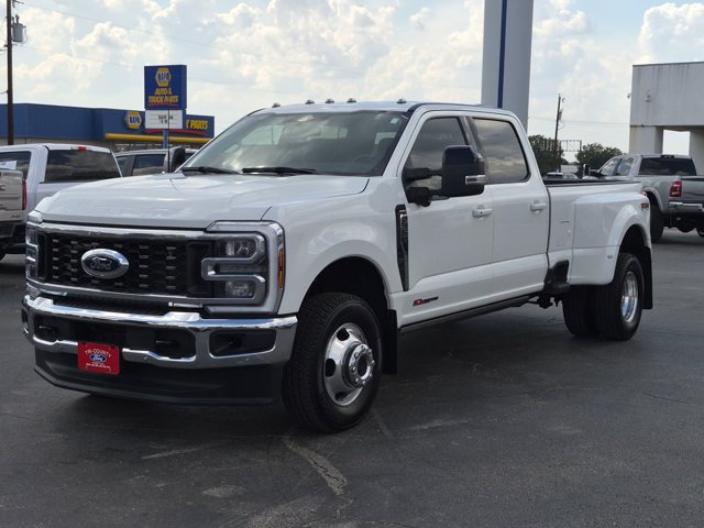 Certified 2024 Ford F350 Lariat w/ Lariat Ultimate Package AWD/4WD image 3