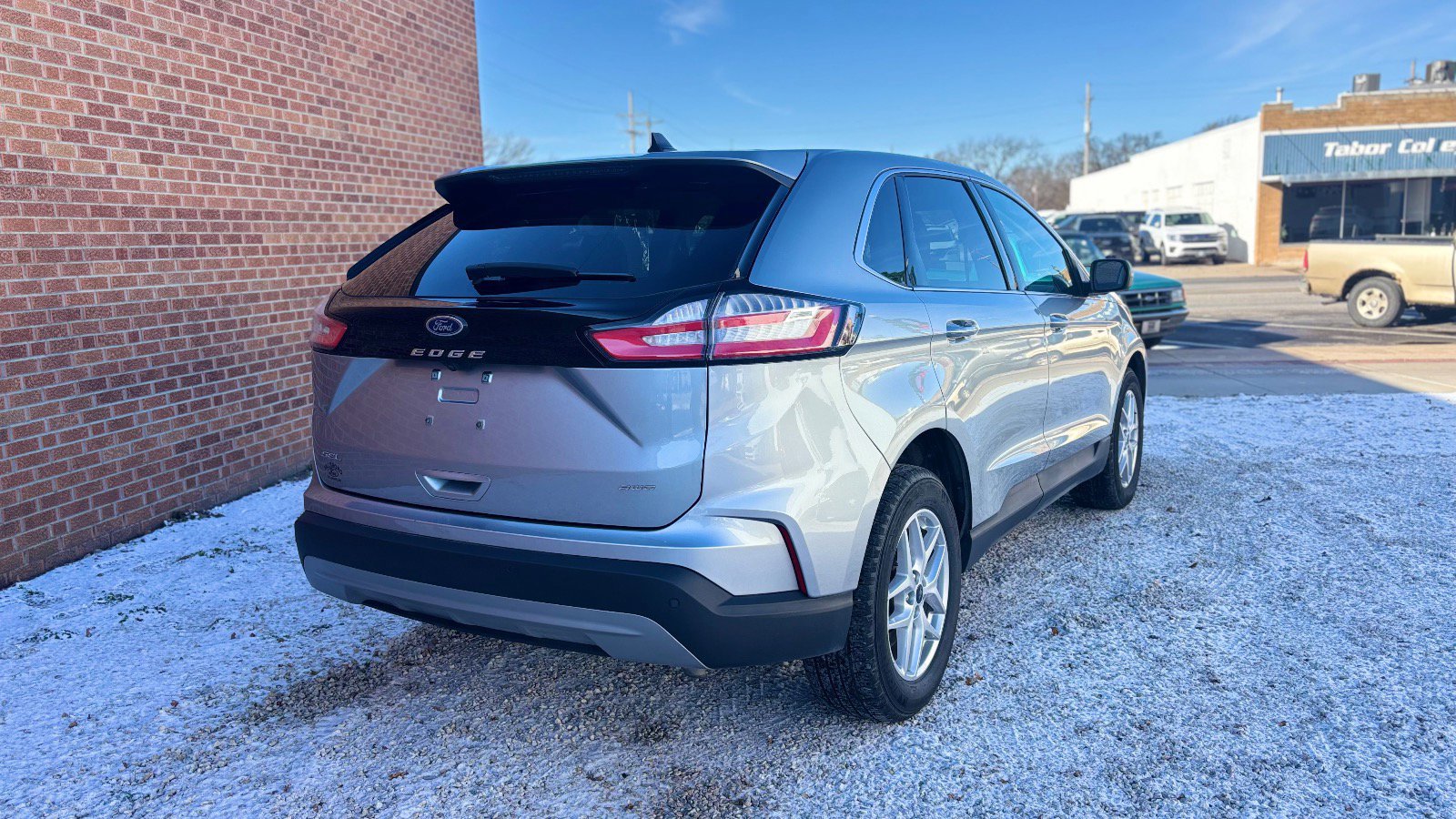 Certified 2024 Ford Edge SEL w/ Convenience Package image 3