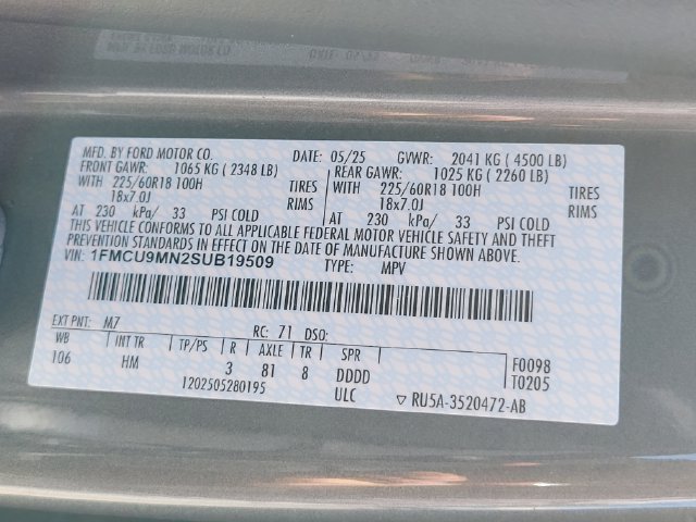 Certified 2025 Ford Escape ST-Line AWD/4WD image 17