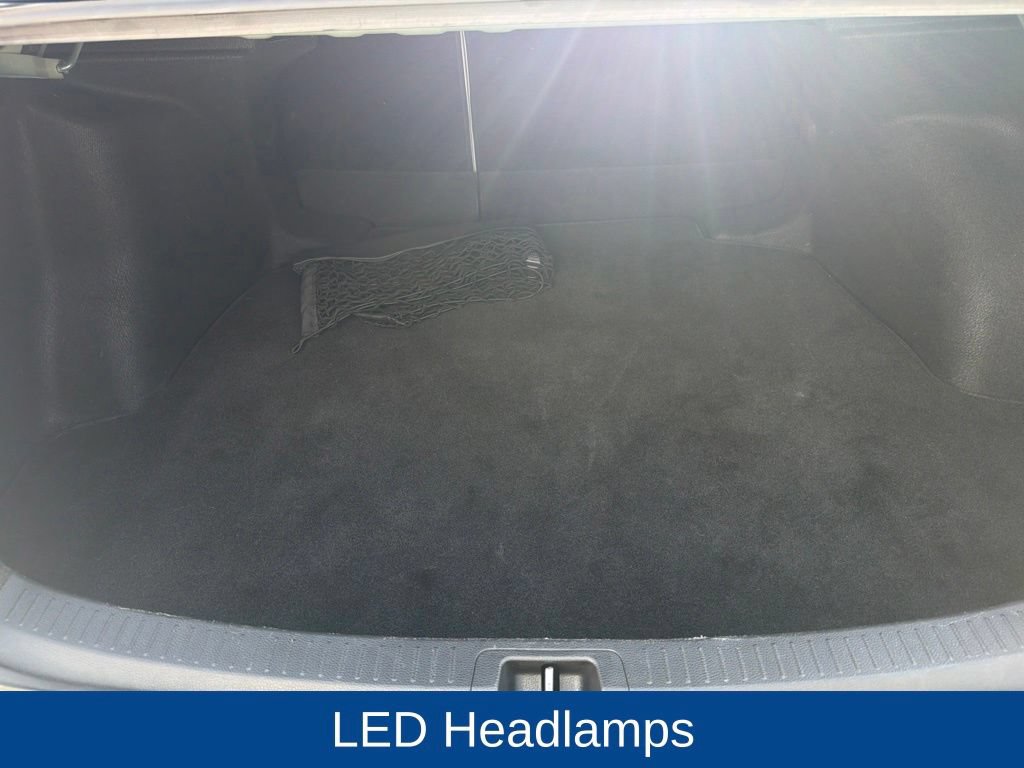 Used 2020 Toyota Corolla LE FWD image 11