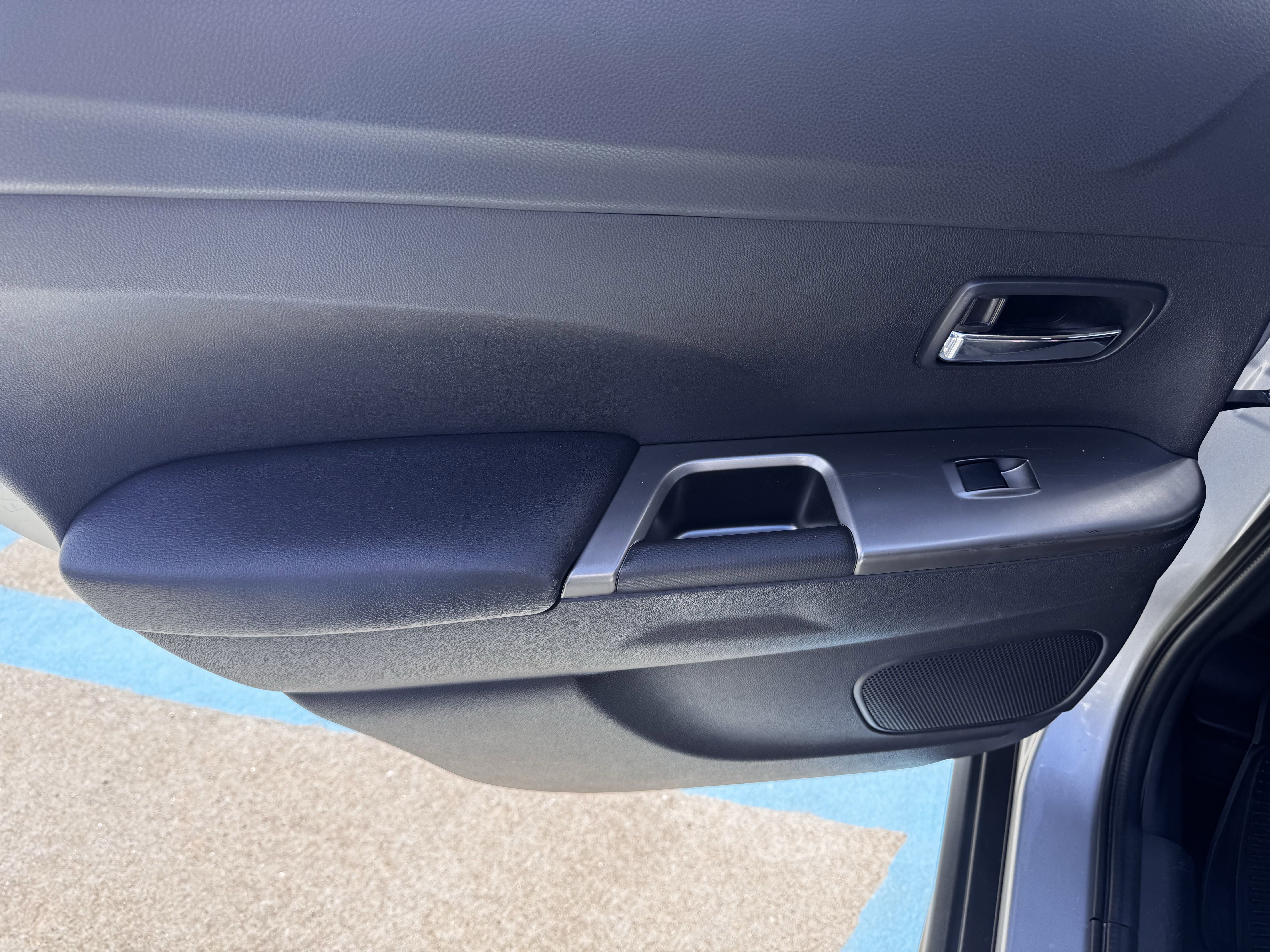 Used 2024 Mitsubishi Outlander Sport AWD image 29