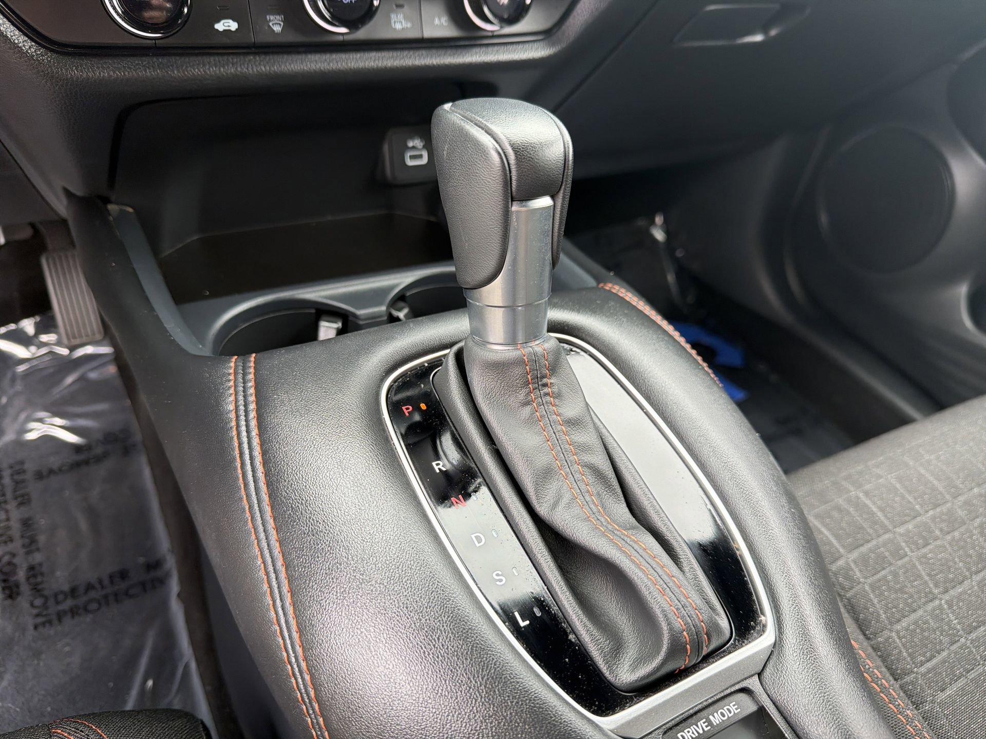 Used 2025 Honda HR-V Sport image 9