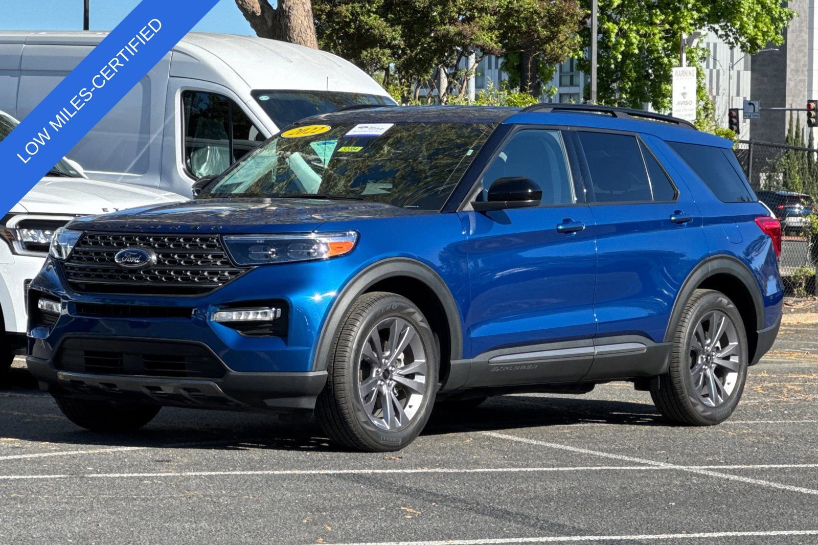 Certified 2022 Ford Explorer XLT w/ Equipment Group 202A RWD image 9