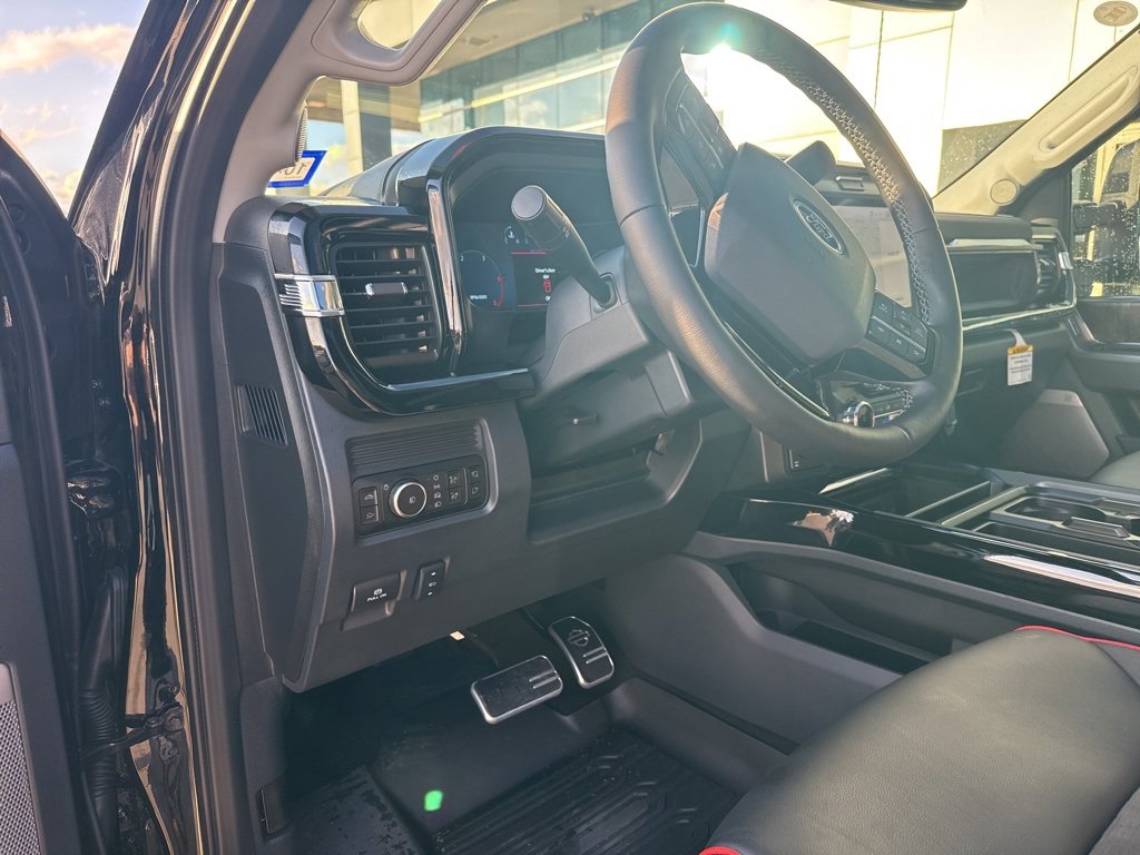 Certified 2026 Ford F250 Lariat w/ Lariat Ultimate Package image 25