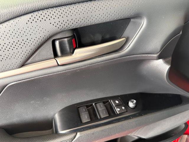 Used 2025 Toyota Camry XSE FWD image 17