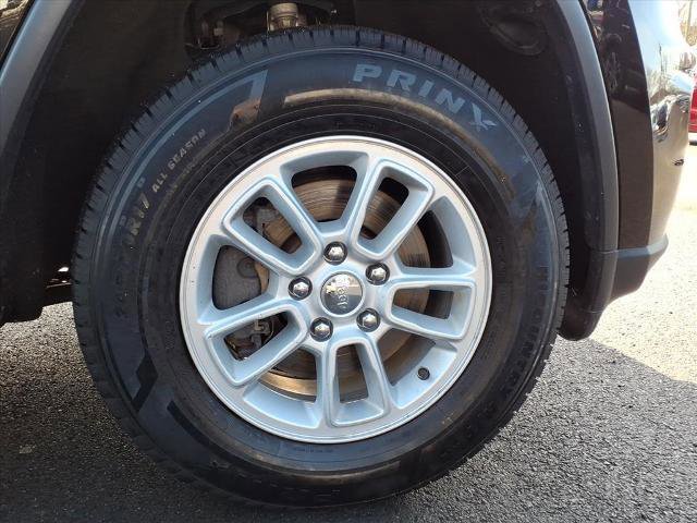 Used 2020 Jeep Grand Cherokee Laredo image 21