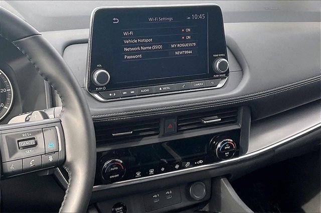 Used 2025 Nissan Rogue SV image 8