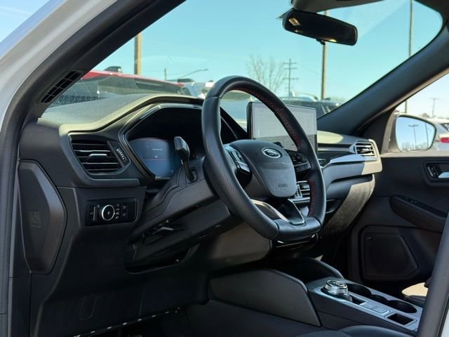 Certified 2023 Ford Escape ST-Line Select w/ Tech Pack #2 AWD/4WD image 15