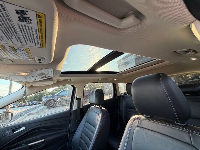 Certified 2017 Ford Escape Titanium AWD/4WD image 21