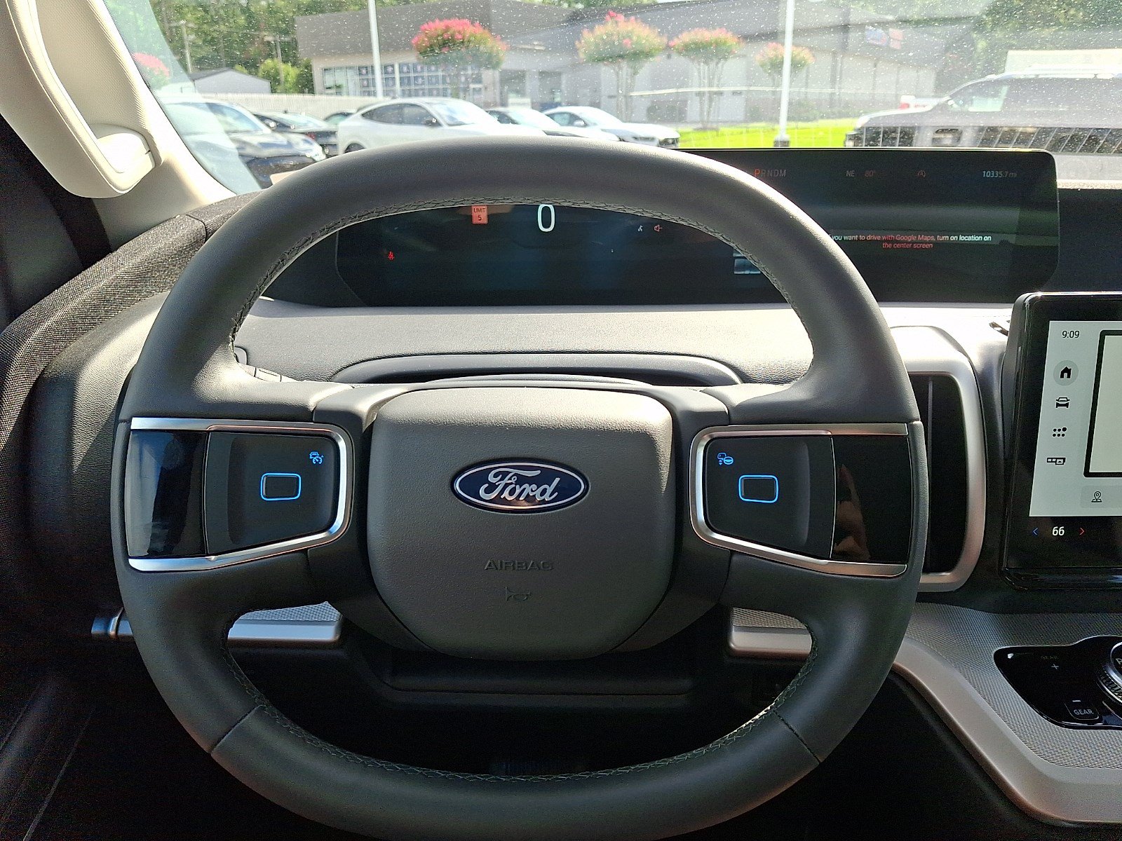Certified 2025 Ford Expedition Active AWD/4WD image 18